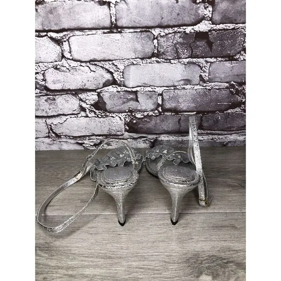 GOOD AMERICAN Metallic Silver Leather Strap Heeled Sandals Women Sz 7M US/37.5EU