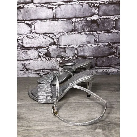 GOOD AMERICAN Metallic Silver Leather Strap Heeled Sandals Women Sz 7M US/37.5EU