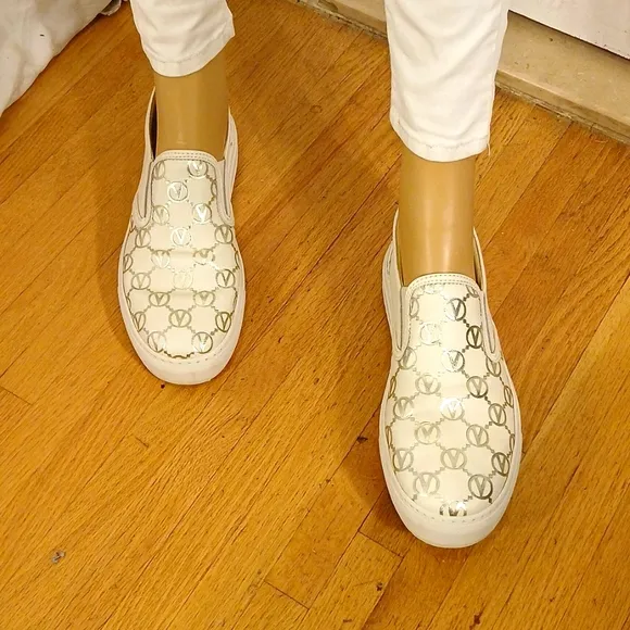 Gorgeous Valentino (Italy) White Leather V Logo Platform Loafer/Sneakers
