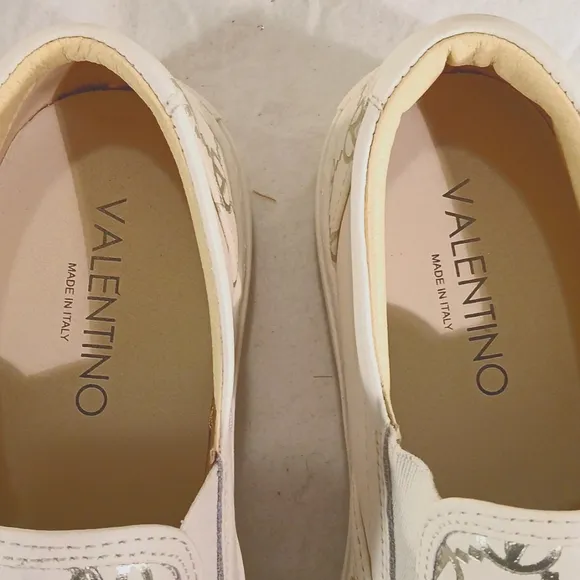 Gorgeous Valentino (Italy) White Leather V Logo Platform Loafer/Sneakers