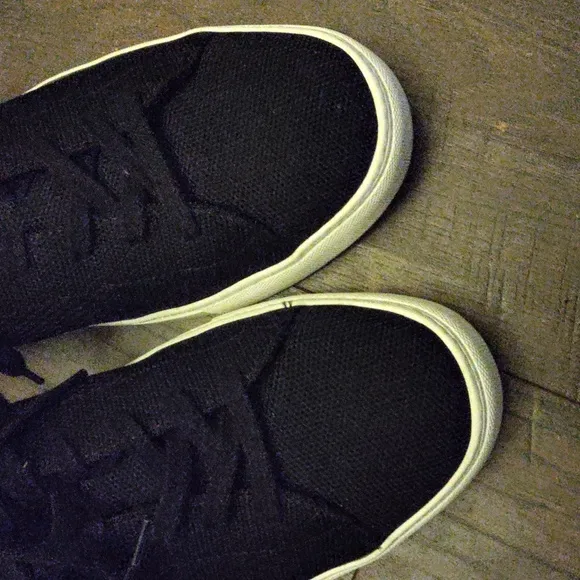 Greats Brooklyn Mens Black Knit Sneakers