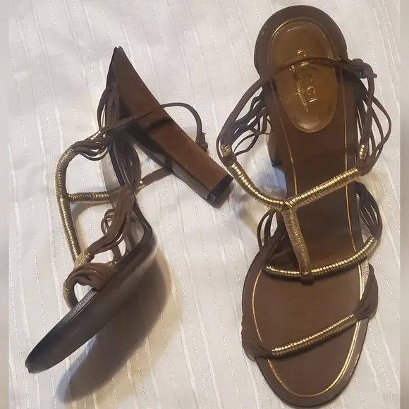 GUCCI Anita Brown &amp; Gold ropes sandals.