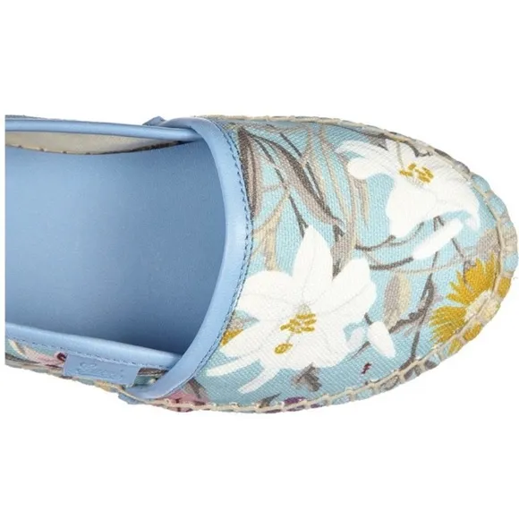 Gucci Blue and White Espadrilles Floral Slip-On