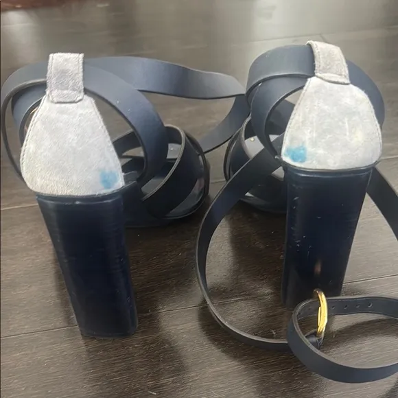 Gucci Blue Sandals with Cross-Strap Design