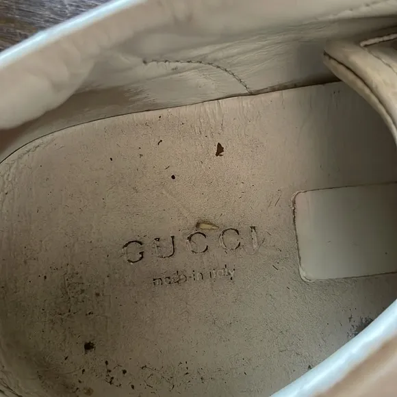 Gucci low top sneakers