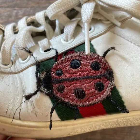 Gucci low top sneakers