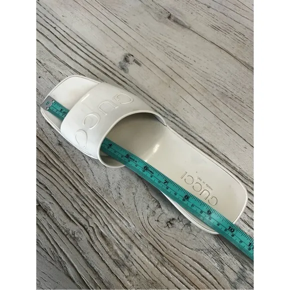 Gucci Mystic White Slide Sandals with Block Heel – Size EU 39 / US 9–9.5