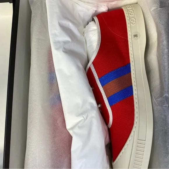 Gucci Red Canvas Striped Fruit Low Top Sneaker NWT💫