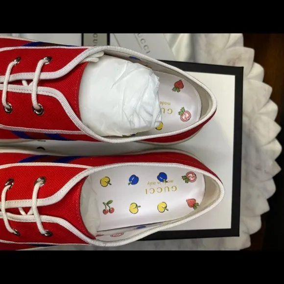 Gucci Red Canvas Striped Fruit Low Top Sneaker NWT💫