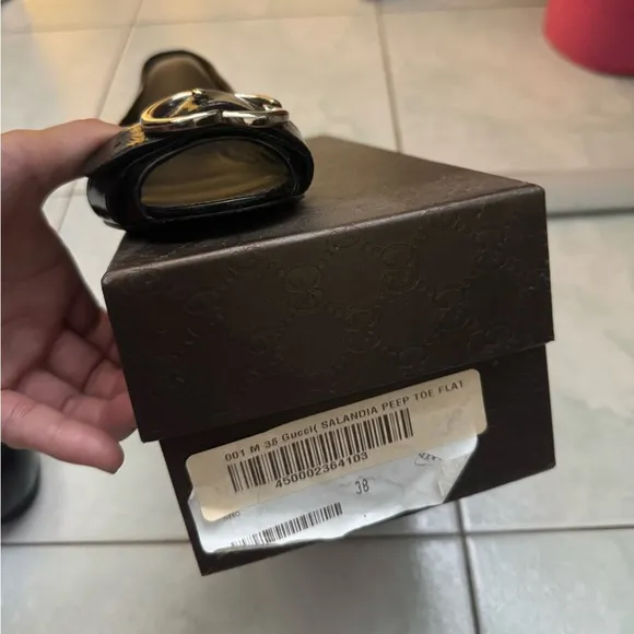 Gucci Salandia Black Patent Leather PeepToe Flat - EU Size 38