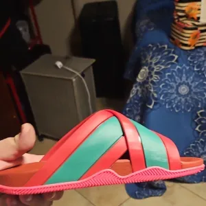 gucci sandals