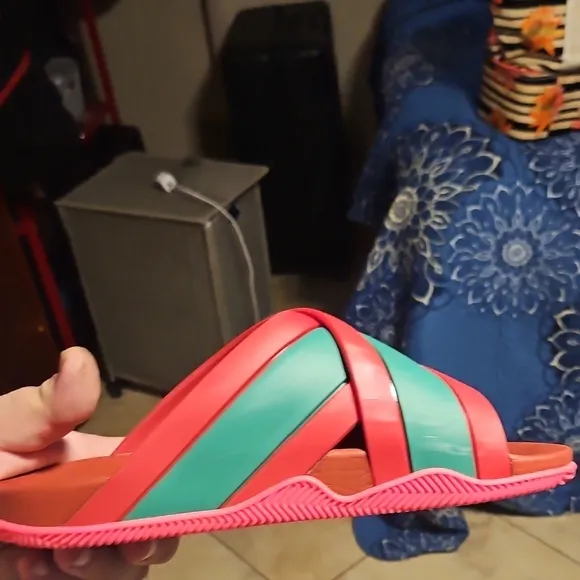 gucci sandals