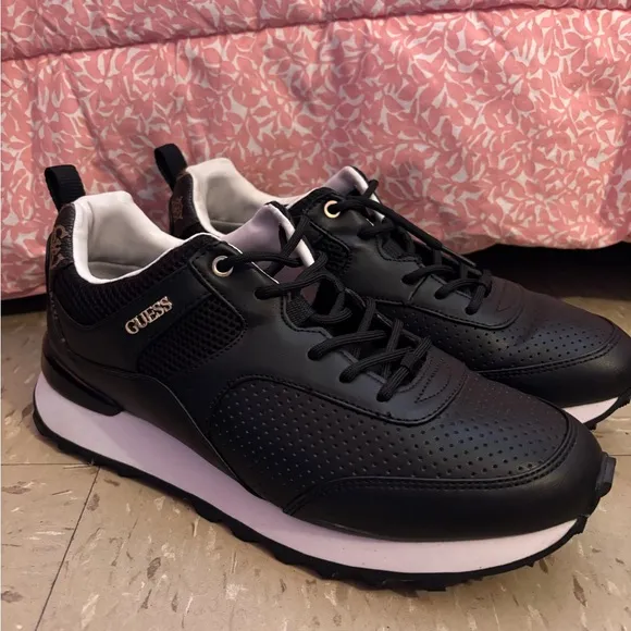 Guess Black Selvie Low Top Sneakers