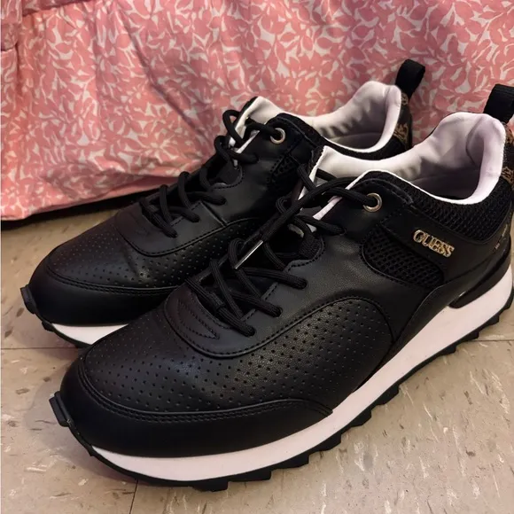 Guess Black Selvie Low Top Sneakers