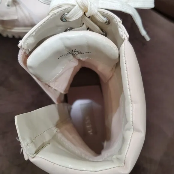 Guess Ivory Combat Boots