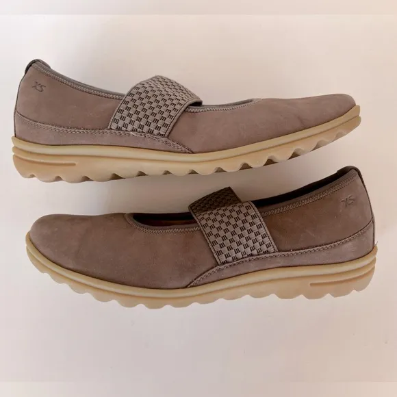 Hartjes Nubuck Ballerina Flats (UK6/US8)