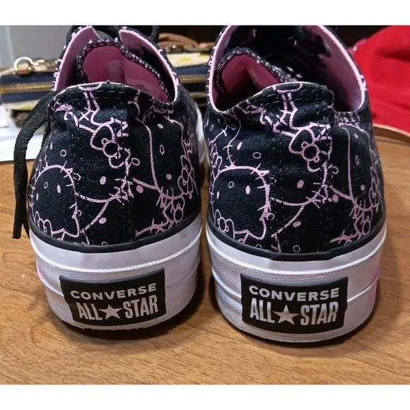 HELLO KITTY Converse  Clean Lift Ox Low SIZE  9 PLATFORM SHOES BLACK PINK