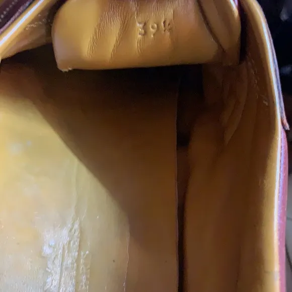 Hermès Quicker Low Top Sneakers burgundy