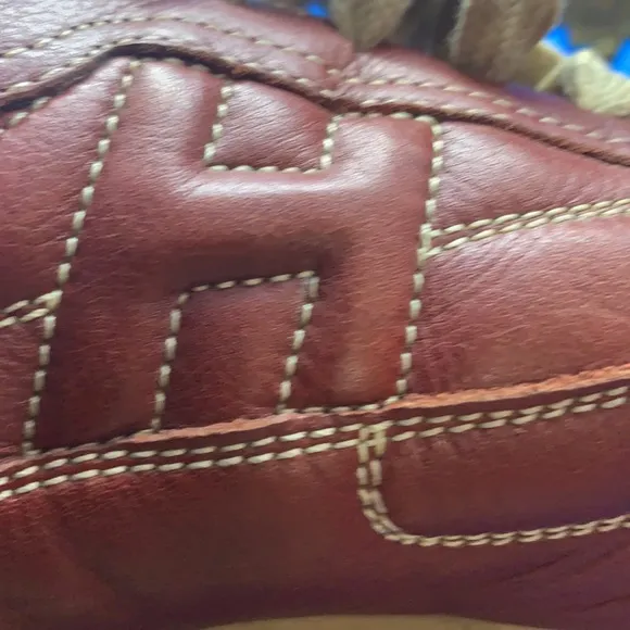 Hermès Quicker Low Top Sneakers burgundy