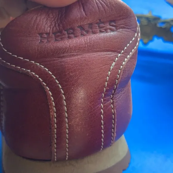 Hermès Quicker Low Top Sneakers burgundy
