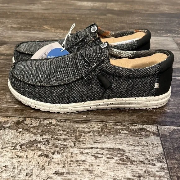 Hey Dude Wally Sox Stitch Wide Lace Up Loafers Shoes Mens 9EE Black White NWT