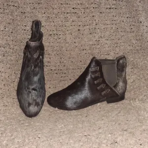 HOUSE OF HARLOW 1960-Beatrice-Metallic Bronze Calf-Hair-Chelsea Bootie-Sz36-NWOB