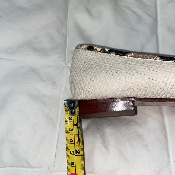 HTF RARE Like new Tory Burch Benton charm loafers