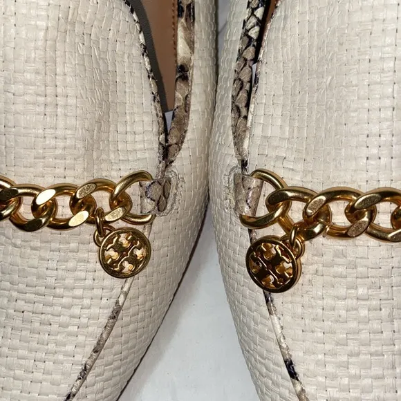 HTF RARE Like new Tory Burch Benton charm loafers