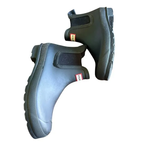 Hunter Black Chelsea Boots 8 women’s