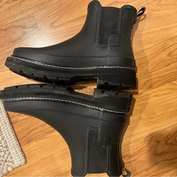 Hunter Refined Chelsea ankle rain boots