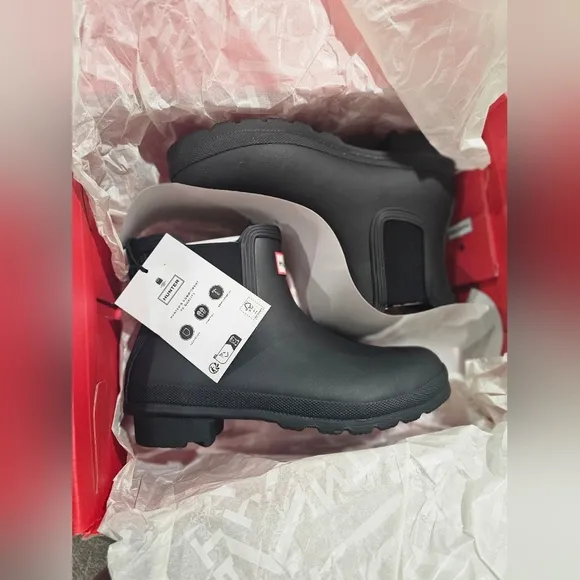 Hunter Short Black Chelsea Rain Boots​