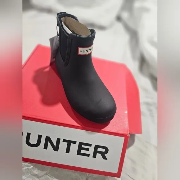 Hunter Short Black Chelsea Rain Boots​