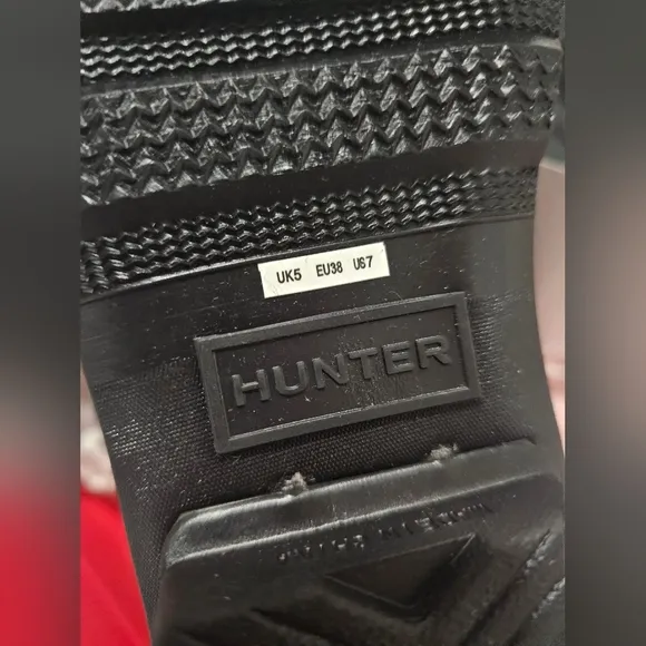 Hunter Short Black Chelsea Rain Boots​