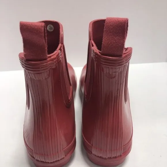 Hunter Women’s Original Chelsea Gloss Red Boots, Size 11 M