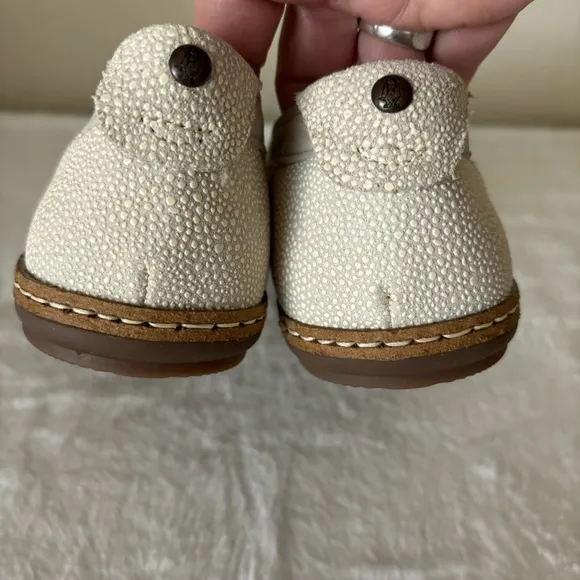 Hush Puppies Sebeka Piper Flats size 9 Wide, off white color