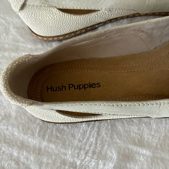 Hush Puppies Sebeka Piper Flats size 9 Wide, off white color