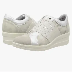 IMAC Italian Studded Women’s Flat Platform Metallic Leather sz 37