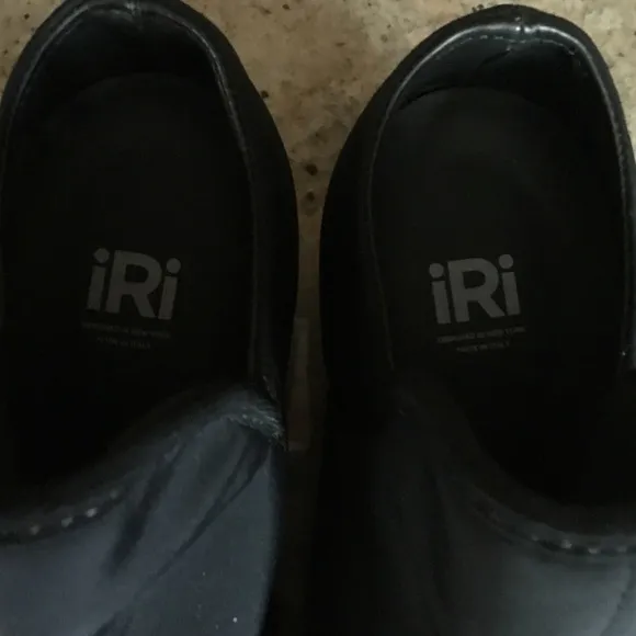 iRi NYC WES I Black Outline Low Top Sneakers Made in Italy