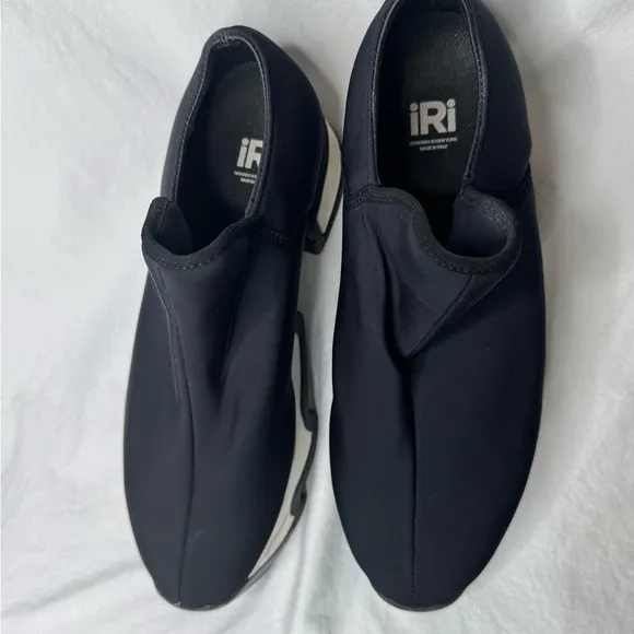 iRi WES I Black Outline Low Top Sneaker Size 38.5