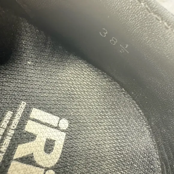 iRi WES I Black Outline Low Top Sneaker Size 38.5