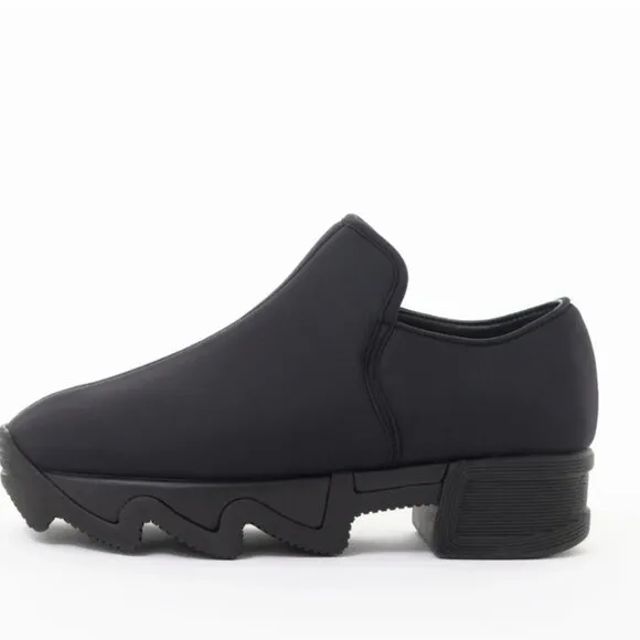 iRi Wes Low Top Sneakers in Black 39 9