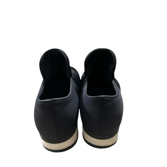 iRi Women’s Wes Black Outline Low Top Sneaker