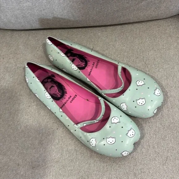 Irregular Choice, mint green bear and star pattern. Slight dimple at toe sz 10