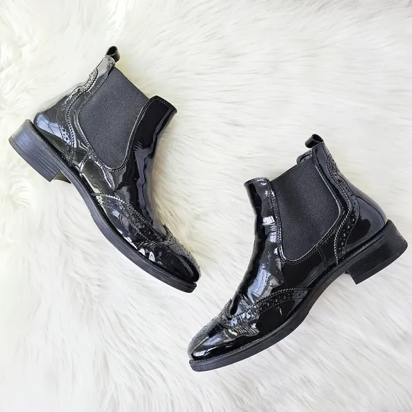 Italian Primadonna Collection Black Patent Genuine Leather Chelsea Ankle Boots 9