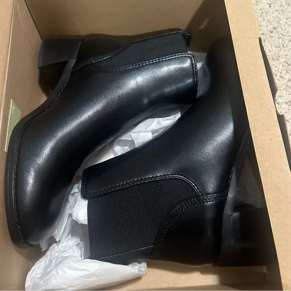 J crew black Chelsea boots