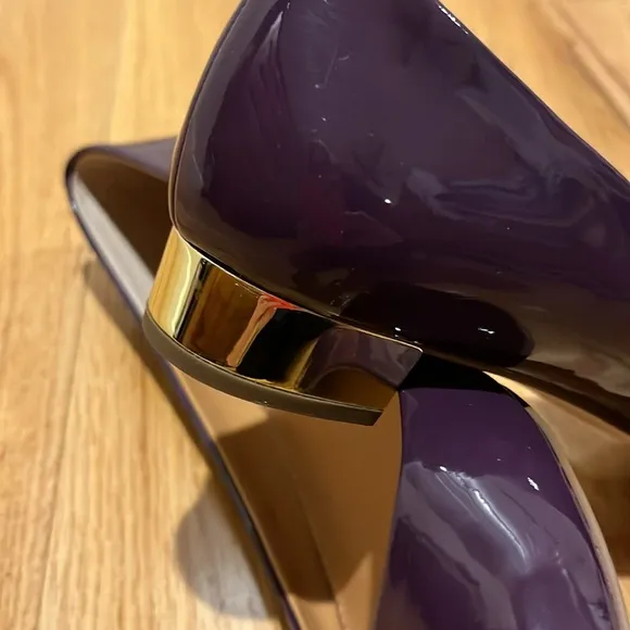 J Crew Harper Patent Leather Flats in Aubergine purple Gold Heel Sz 7