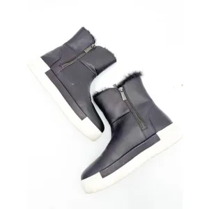 J Slides Fur Lined Leather Hi Top Platform Boots Sneakers  Size 7.5