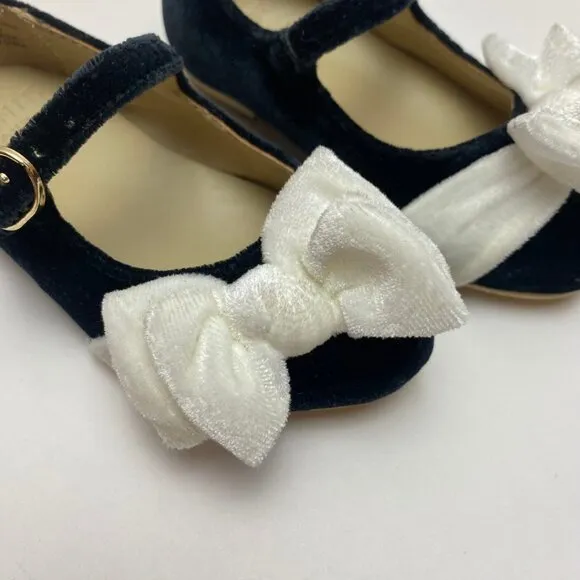 Janie and Jack Kids Velvet Bow Flats Size 5
