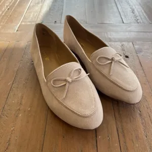 J.crew sand suede bow loafers flats academia almond toe casual women’s 8 NWOB