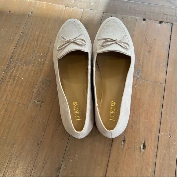 J.crew sand suede bow loafers flats academia almond toe casual women’s 8 NWOB